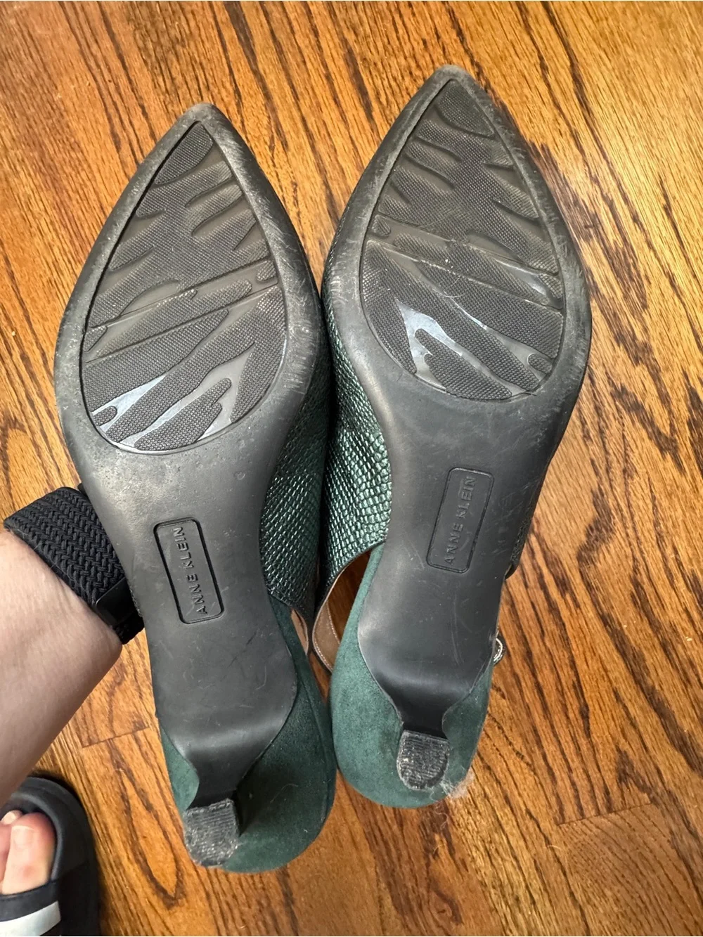 Anne Klein Expert Slingback Kitten Heels  Reptile Embossed Leather & Suede 8.5